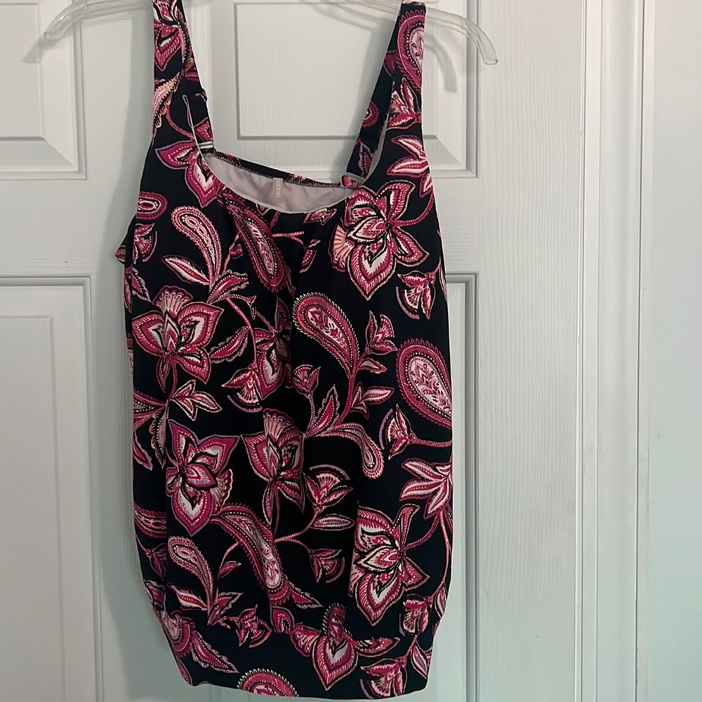 Lands End Bathing suit Top size 12